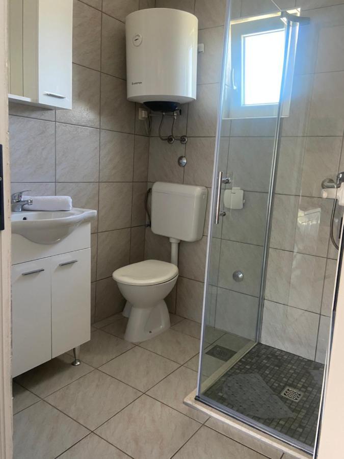 Vacation House Radosic Radosic  ภายนอก รูปภาพ