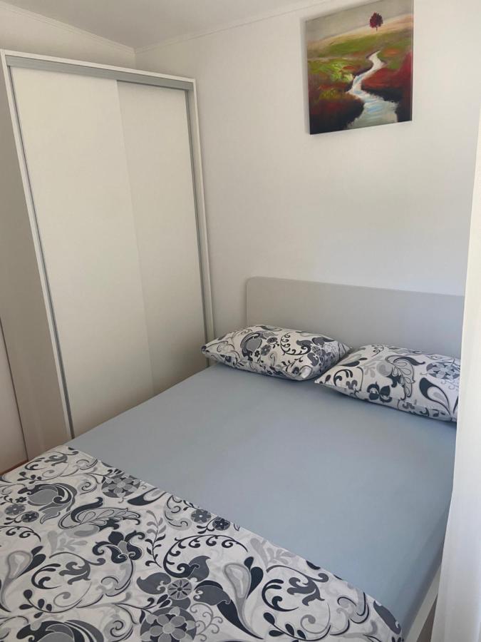 Vacation House Radosic Radosic  ภายนอก รูปภาพ