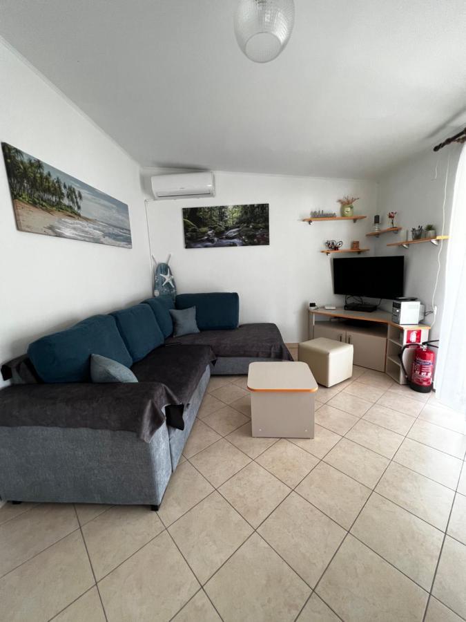Vacation House Radosic Radosic  ภายนอก รูปภาพ