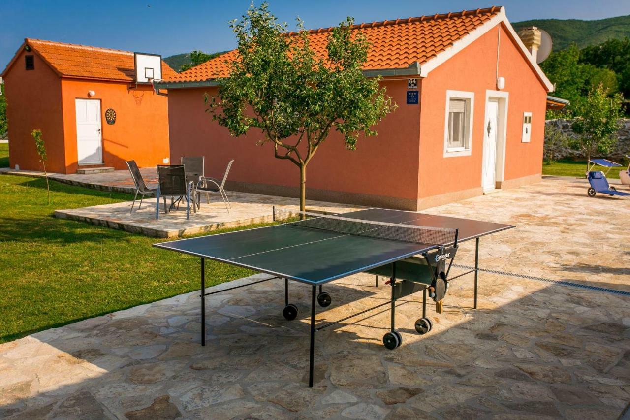 Vacation House Radosic Radosic  ภายนอก รูปภาพ