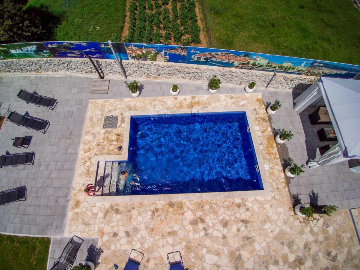 Vacation House Radosic Radosic  ภายนอก รูปภาพ