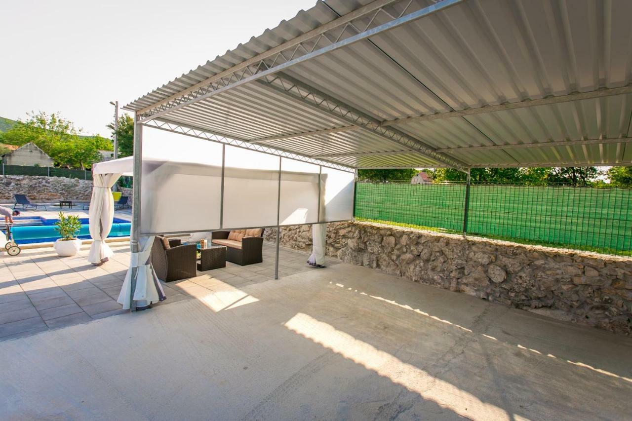 Vacation House Radosic Radosic  ภายนอก รูปภาพ
