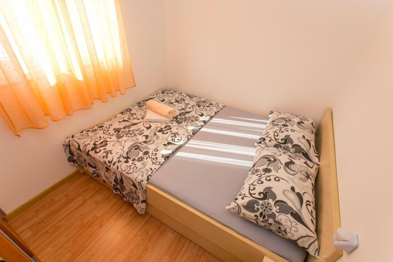 Vacation House Radosic Radosic  ภายนอก รูปภาพ